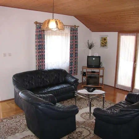 Schmidt Appartement Balatonfenyves